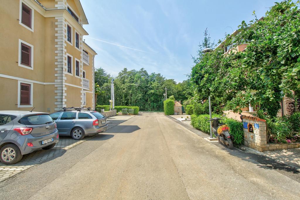 Apartments Vera ウマグ エクステリア 写真