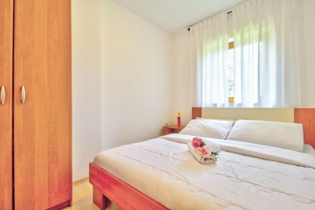 Apartments Vera ウマグ エクステリア 写真